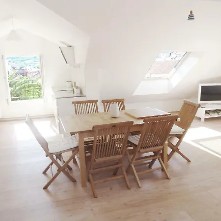 Hvar Attic Modern Design - Town Center With A Great View アパート フヴァル
